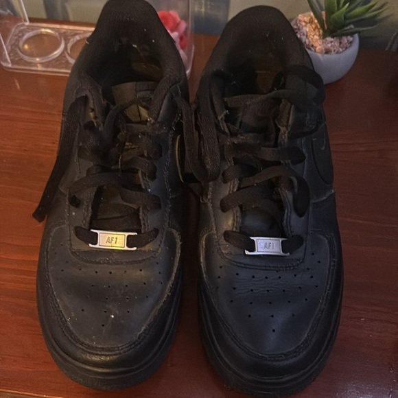 Black Air Forces - Picture 2 of 4